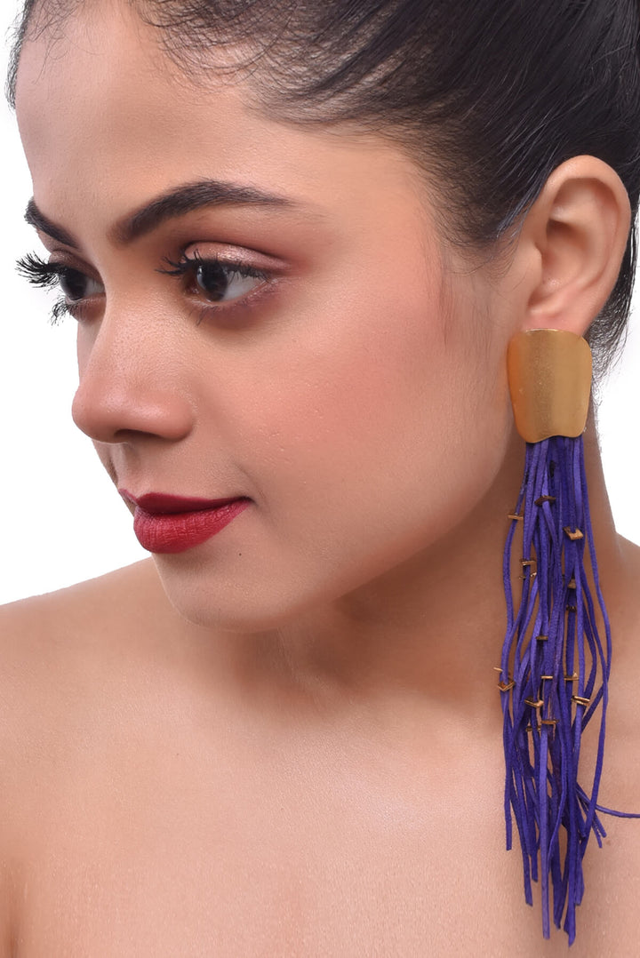 Contemporary Long Earrings Best for Evening Parties