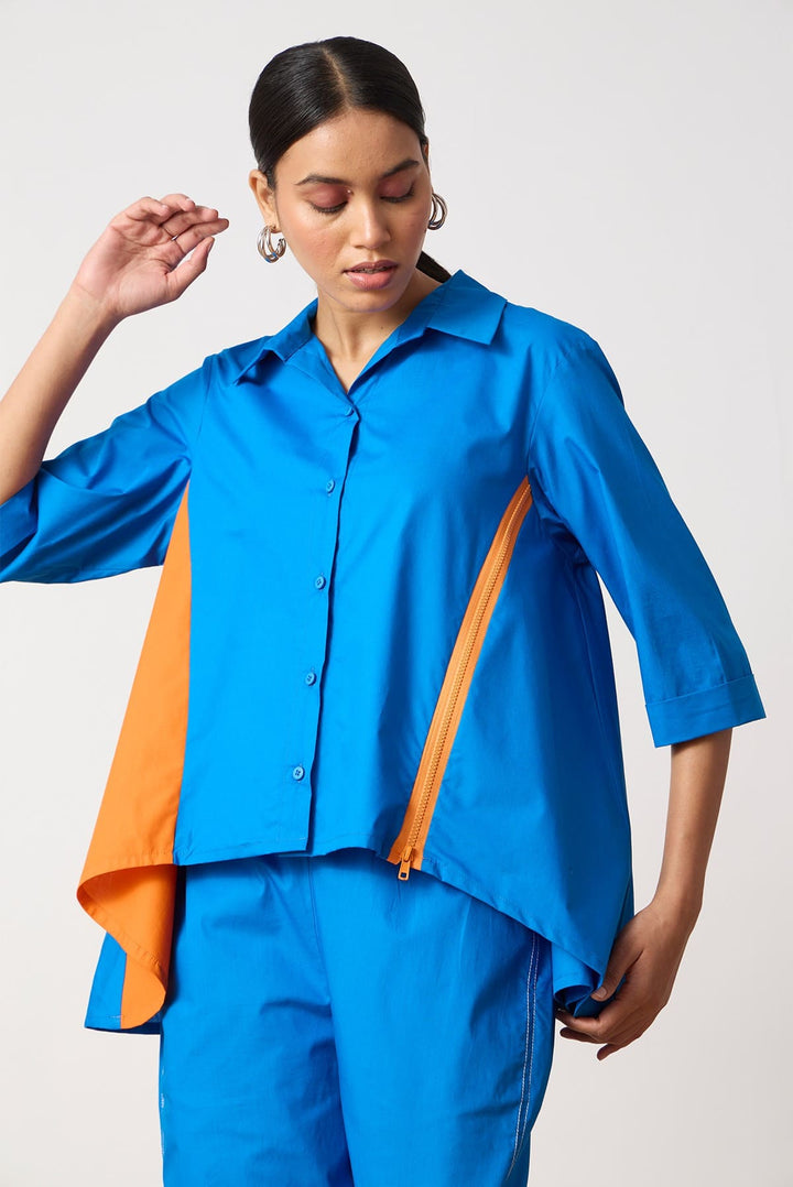 Sienna Zipper Shirt An easy button down shirt with asymmetrical hem