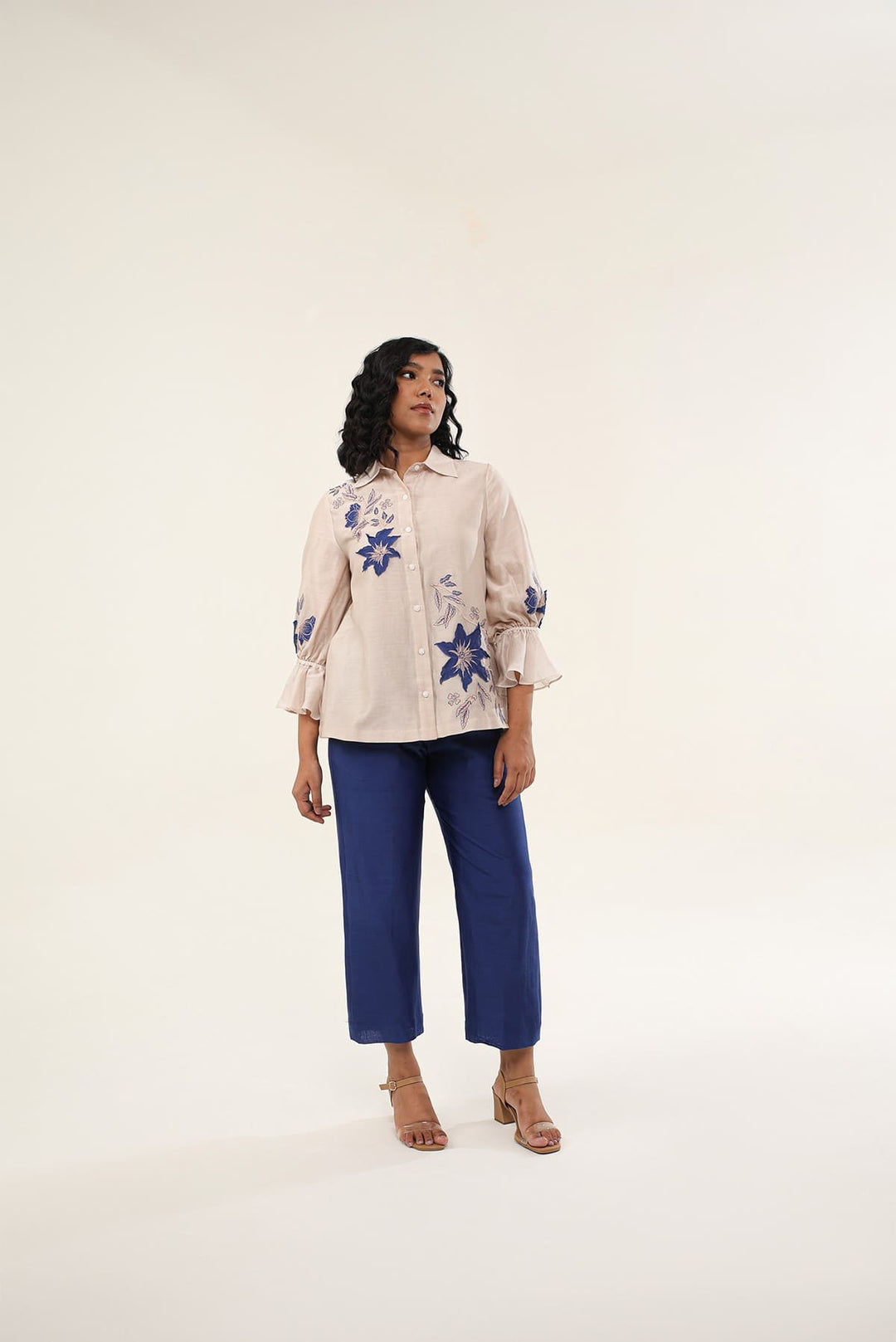 Jasmine Shirt - Off White & Blue