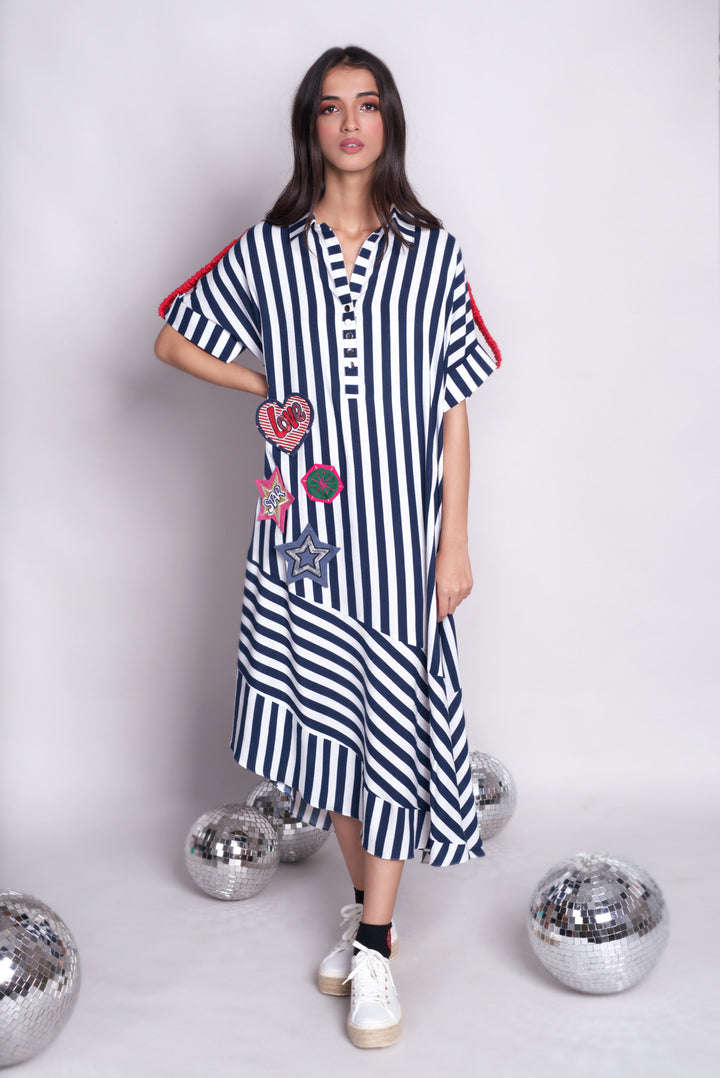 Mid length kaftan tunic in large stripes with folded sleeves and ruched details